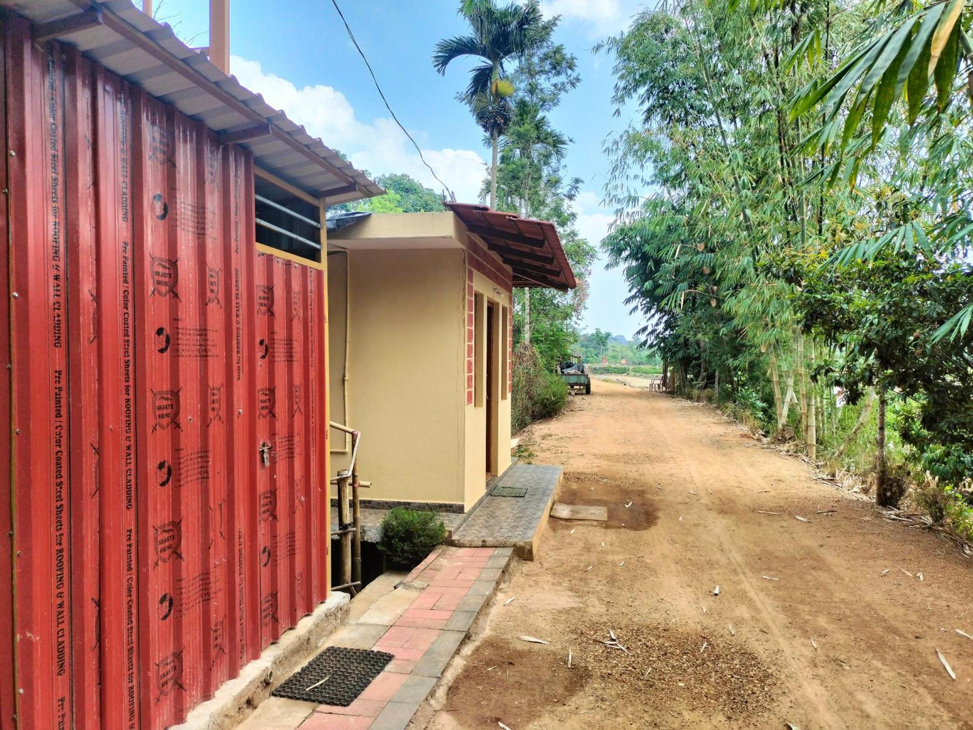 마디케리 Sambrama Wood House 빌라 외부 사진