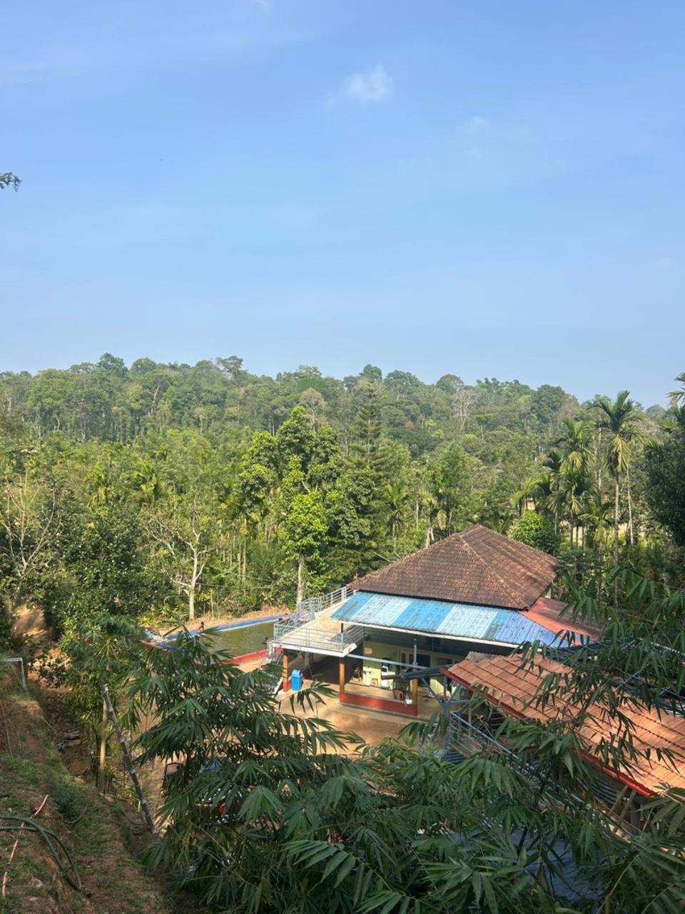 마디케리 Sambrama Wood House 빌라 외부 사진